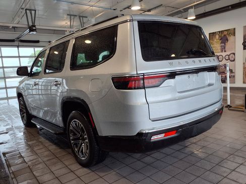 Used 2024 Jeep Wagoneer Series II AWD/4WD image 31