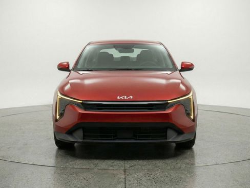 Used 2025 Kia K4 FWD image 2
