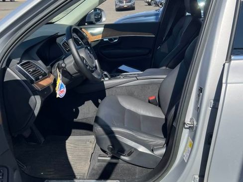 Used 2023 Volvo XC90 B6 Plus w/ Protection Package Premier image 5