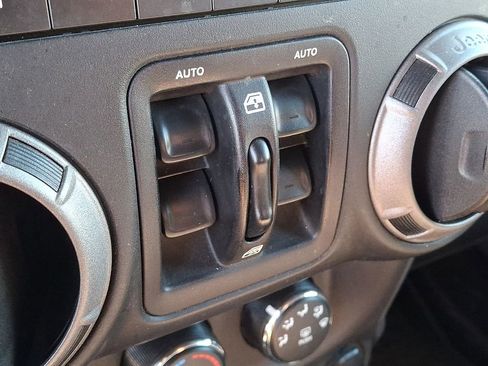 Used 2017 Jeep Wrangler Unlimited Sport w/ Quick Order Package 24S image 22