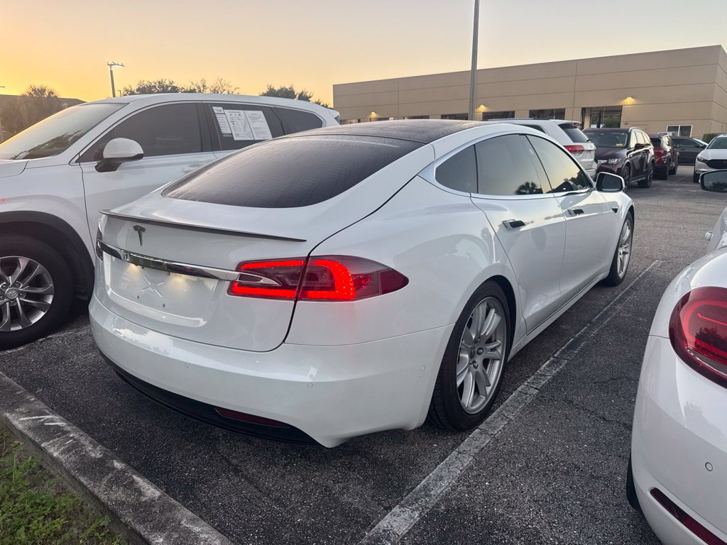 Used 2021 Tesla Model S Long Range Plus AWD/4WD image 2