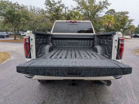 New 2026 GMC Sierra 2500 AT4 w/ AT4 Premium Plus Package image 14