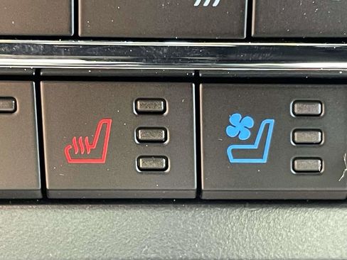 New 2026 Ford F250 Lariat AWD/4WD image 19