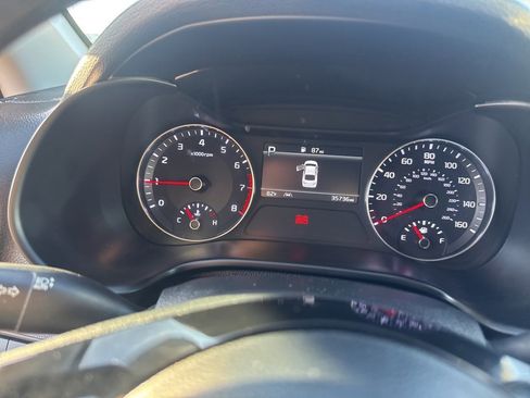 Used 2024 Kia Forte LXS image 13