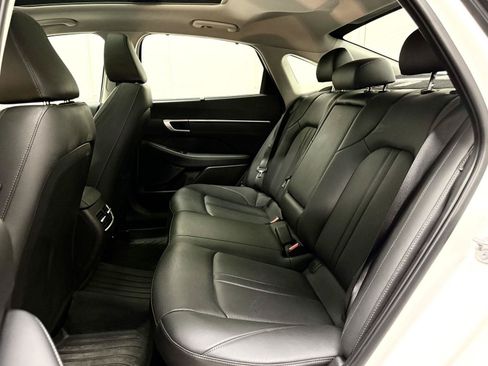 Used 2025 Hyundai Sonata Limited FWD image 20