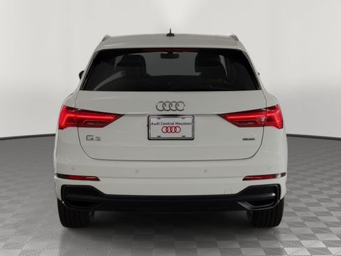Used 2021 Audi Q3 2.0T Premium AWD/4WD image 10