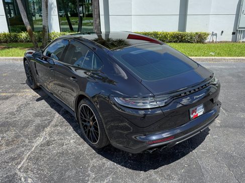 Used 2023 Porsche Panamera Platinum Edition RWD image 11