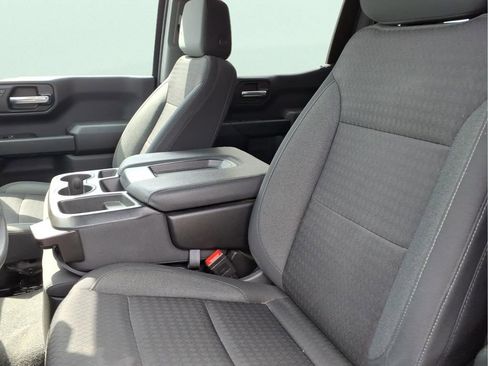 Used 2023 Chevrolet Silverado 1500 Custom image 8