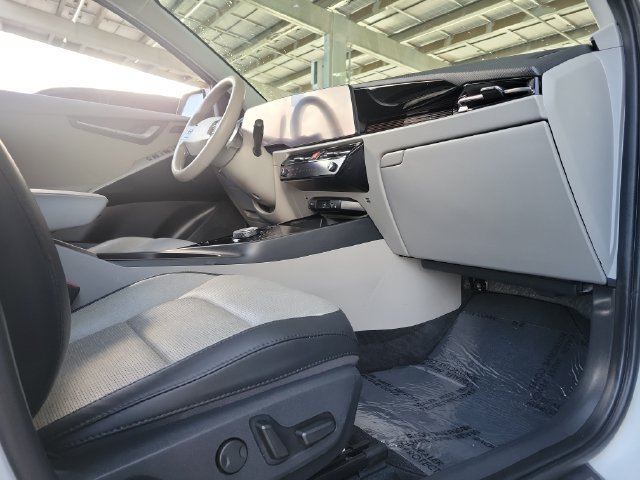 Used 2023 Kia Niro Wave FWD image 24