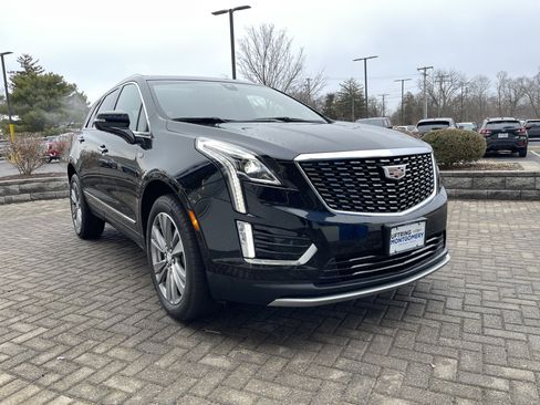 Certified 2025 Cadillac XT5 Premium Luxury image 7