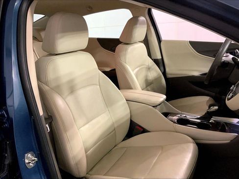 Used 2024 Chevrolet Malibu LT FWD image 7