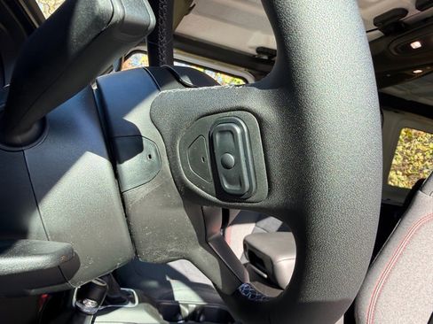 New 2026 Jeep Wrangler Unlimited Rubicon image 14