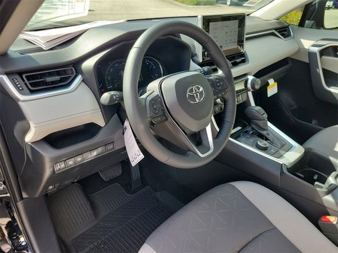 New 2025 Toyota RAV4 XLE image 16