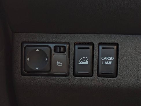 Used 2017 Nissan Frontier SV AWD/4WD image 24