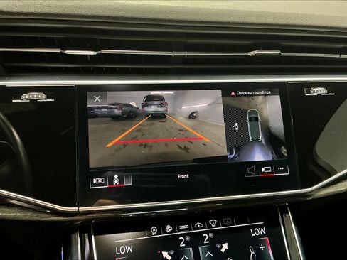 Used 2022 Audi Q7 3.0T Prestige image 23