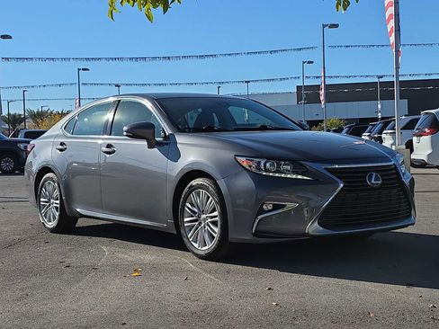 Used 2017 Lexus ES 350 image 3