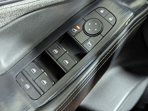 Used 2023 Nissan Rogue SV image 21