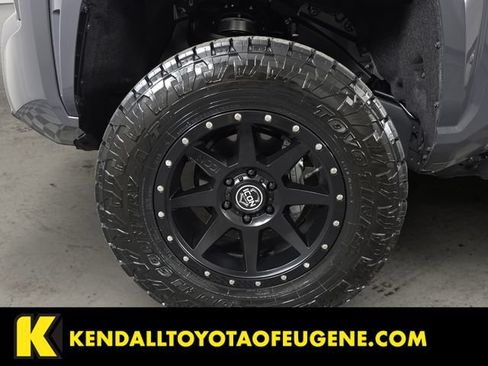 Used 2026 Toyota Tacoma SR5 AWD/4WD image 9