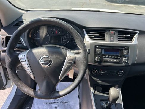 Used 2017 Nissan Sentra S image 5