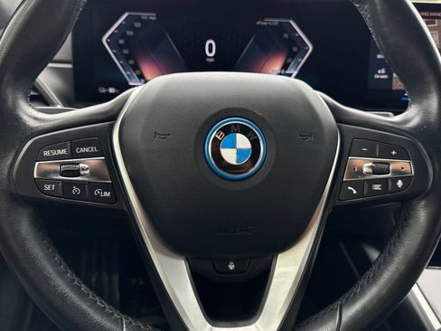 Used 2023 BMW i4 eDrive35 w/ Premium Package image 26