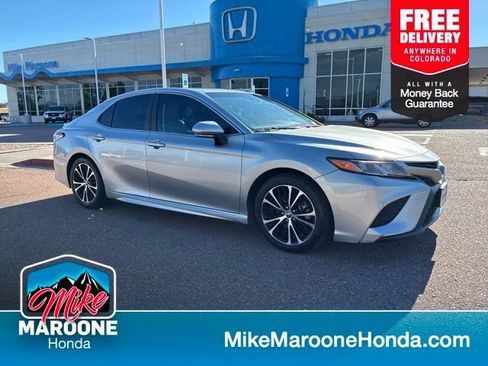Used 2018 Toyota Camry SE w/ Audio Package FWD image 1