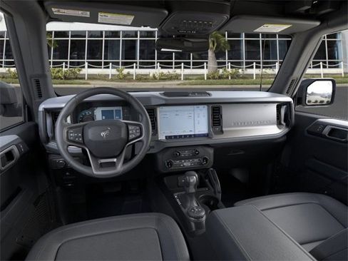 New 2025 Ford Bronco Big Bend w/ Black Diamond Package image 9