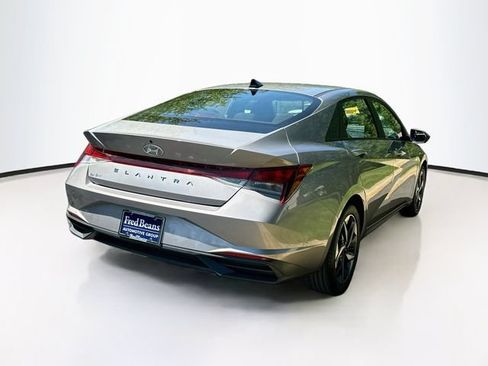 Certified 2023 Hyundai Elantra SEL w/ Convenience Package FWD image 9