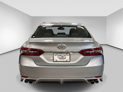 Used 2023 Toyota Camry XSE image 4