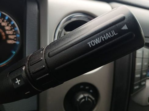 Used 2013 Ford F150 XLT w/ XLT Chrome Pkg image 9