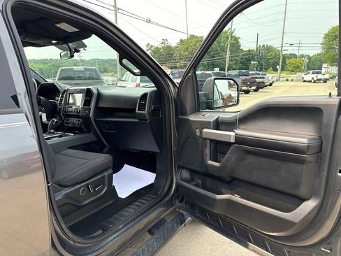 Used 2018 Ford F150 XLT w/ Equipment Group 302A Luxury AWD/4WD image 40