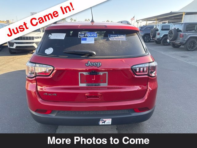 Used 2025 Jeep Compass Latitude w/ Altitude Special Edition AWD/4WD image 4