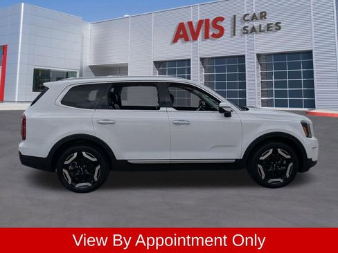 Used 2025 Kia Telluride S FWD image 5