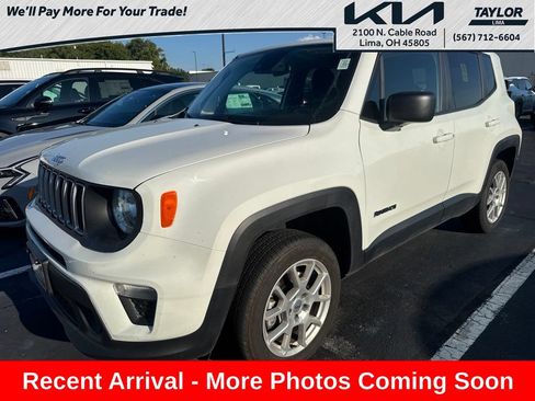 Used 2023 Jeep Renegade Latitude AWD/4WD image 1