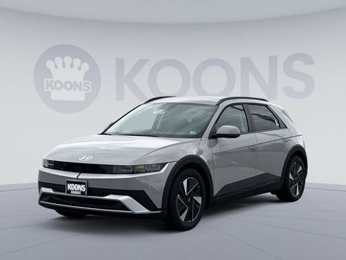 New 2025 Hyundai Ioniq 5 SEL image 1