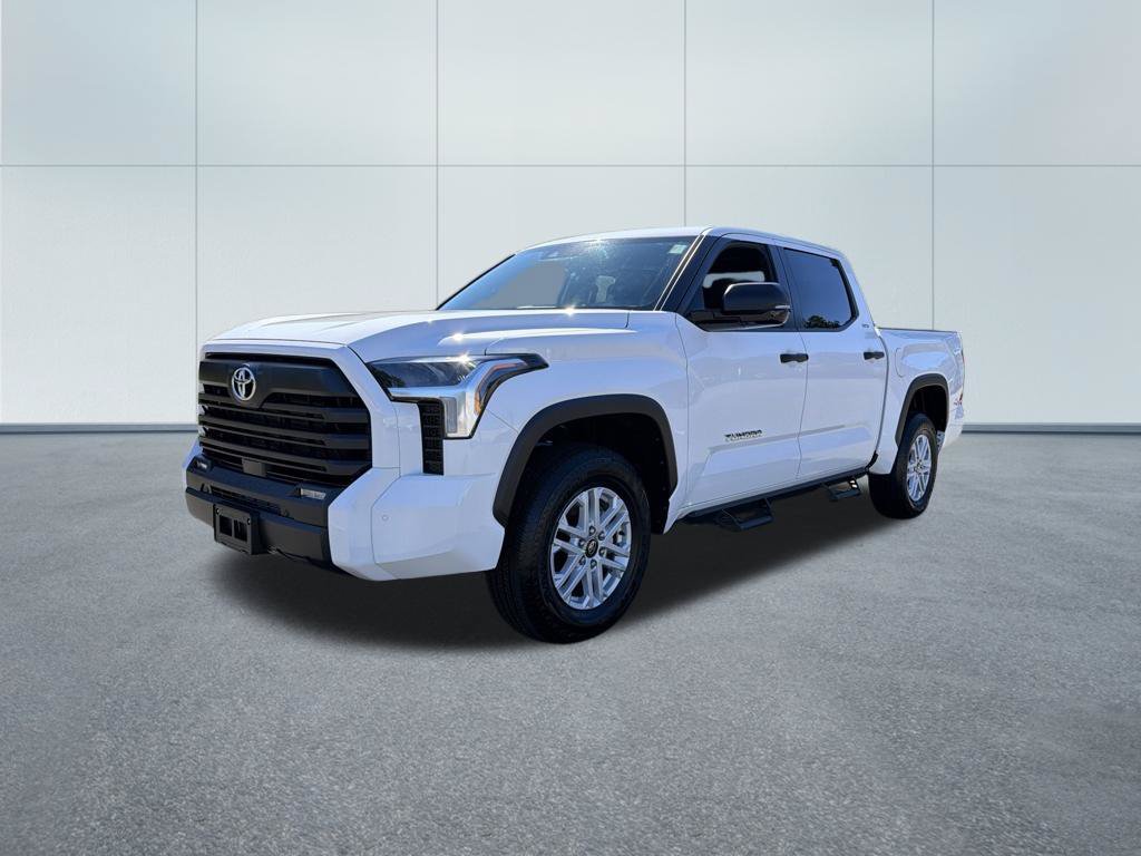 Used 2026 Toyota Tundra SR5 w/ SR5 Convenience Package AWD/4WD image 2
