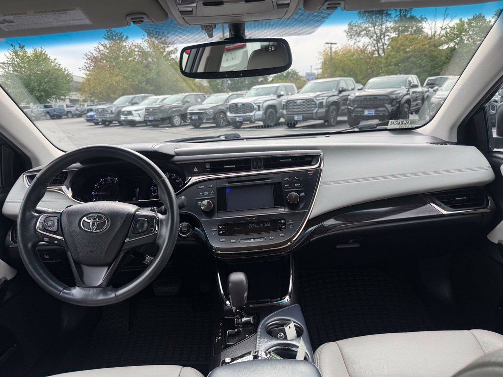 Used 2014 Toyota Avalon XLE Touring FWD image 20