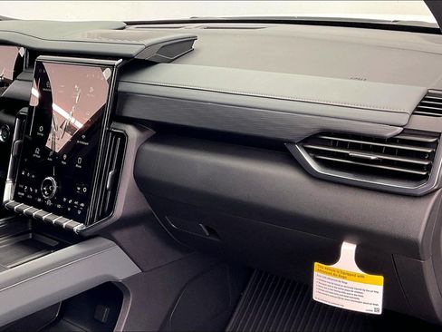 New 2026 GMC Acadia AT4 w/ Luxury Package AWD/4WD image 6