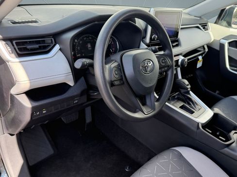 New 2025 Toyota RAV4 XLE image 4