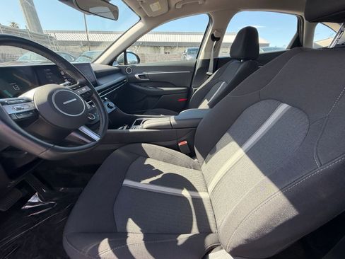 Used 2025 Hyundai Sonata SEL FWD image 27