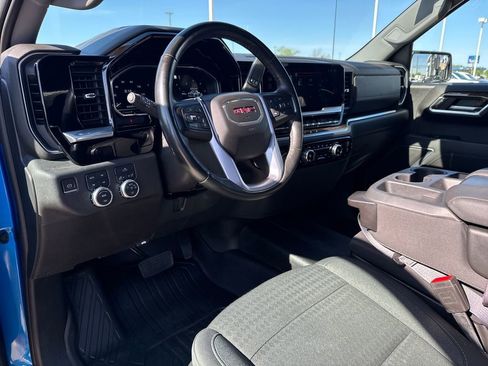 Certified 2023 GMC Sierra 1500 Elevation w/ LPO, Elevation Black Package AWD/4WD image 14