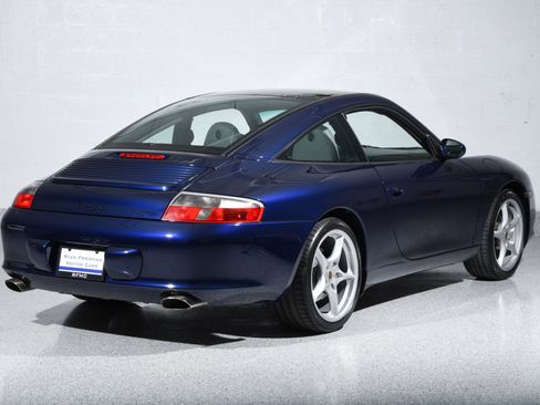 Used 2004 Porsche 911 Targa RWD image 3