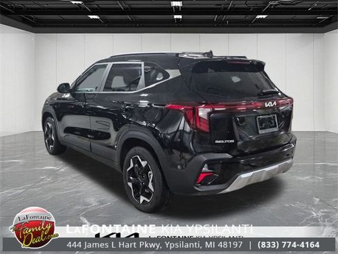 Certified 2025 Kia Seltos EX image 3