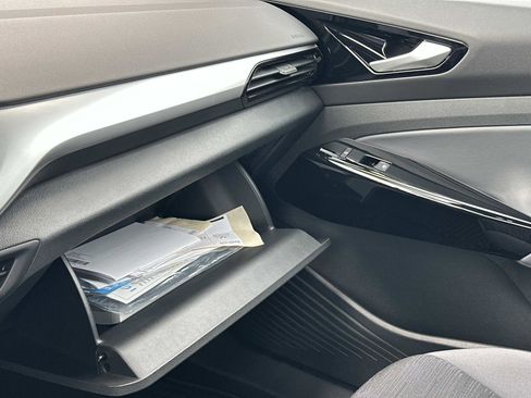 Used 2022 Volkswagen ID.4 Pro image 32