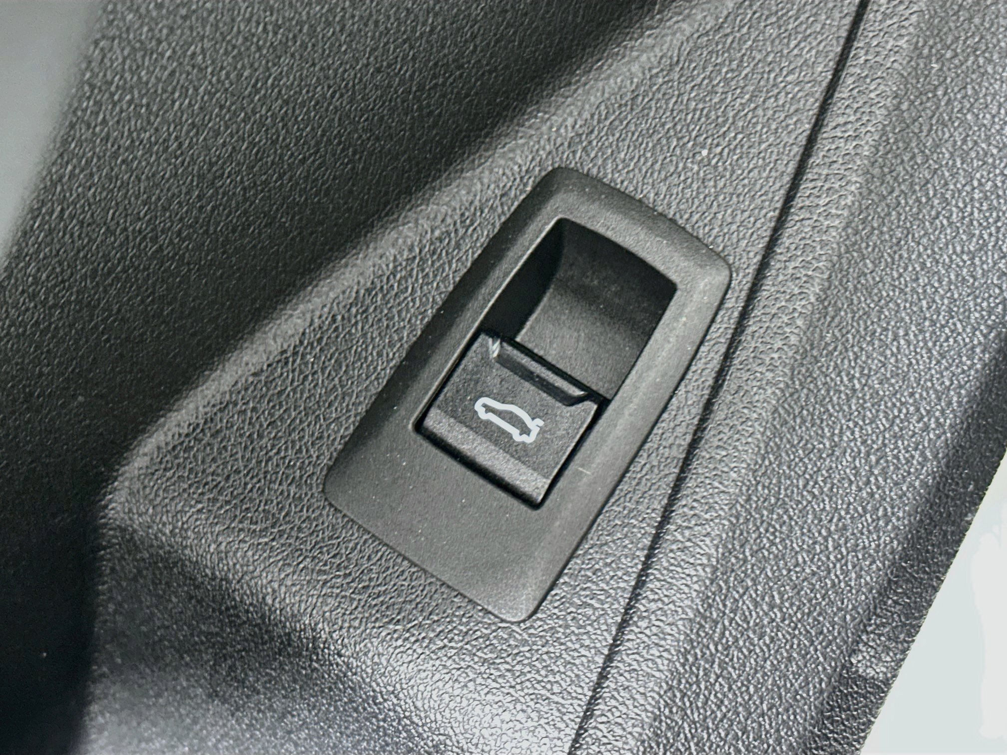 Used 2025 BMW 228i xDrive AWD/4WD image 30