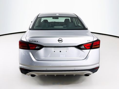 Used 2020 Nissan Altima 2.5 SL FWD image 32