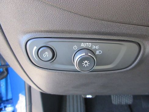 Used 2024 Chevrolet Equinox LT image 23