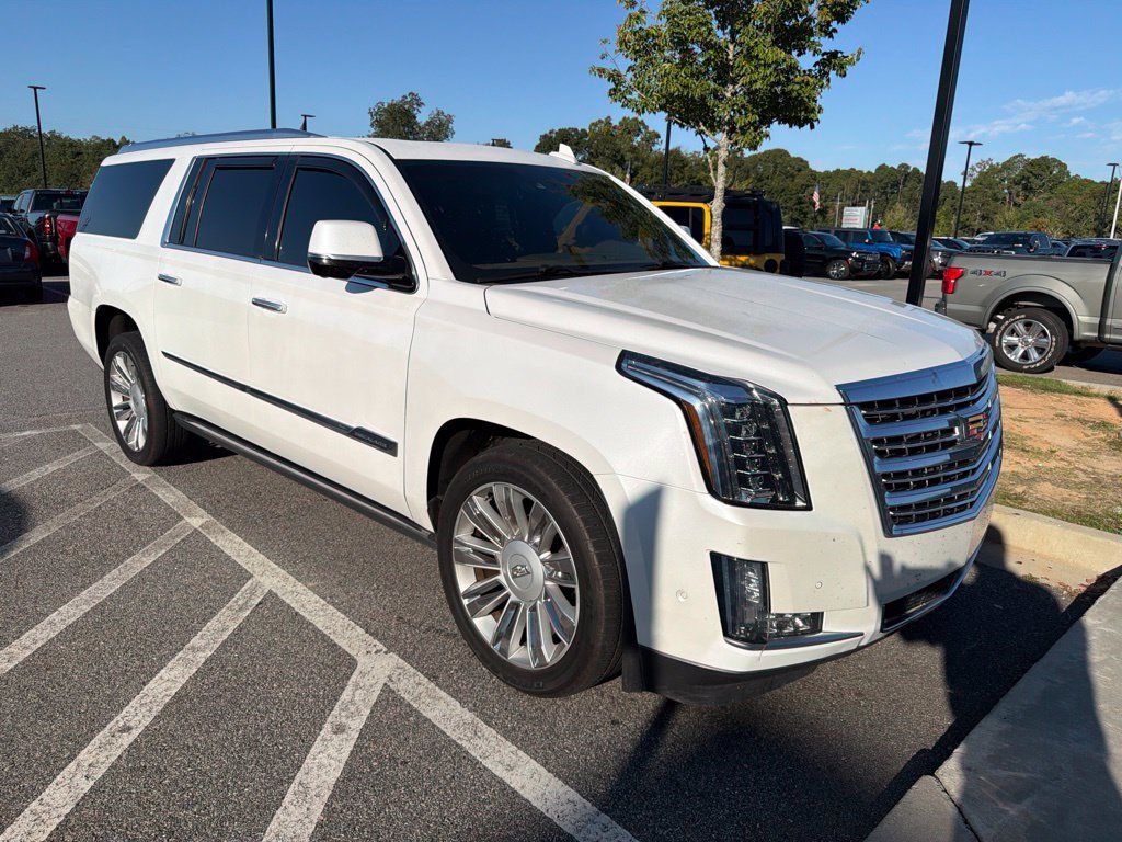 Used 2017 Cadillac Escalade ESV Platinum RWD image 4