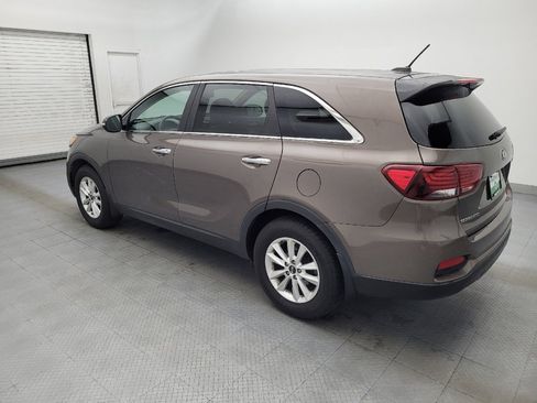 Used 2019 Kia Sorento FWD image 3
