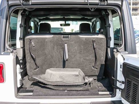 Used 2018 Jeep Wrangler Rubicon image 45