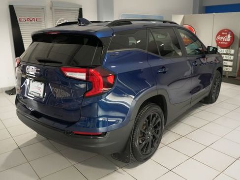 Used 2023 GMC Terrain SLE w/ Driver Convenience Package AWD/4WD image 7